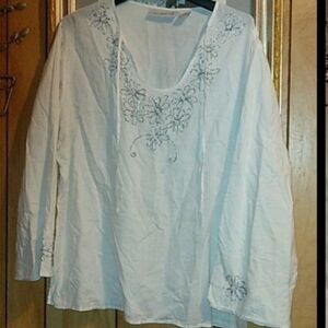 Jane Ashley woman Beaded/sequin design bell sleeve Lightweight top